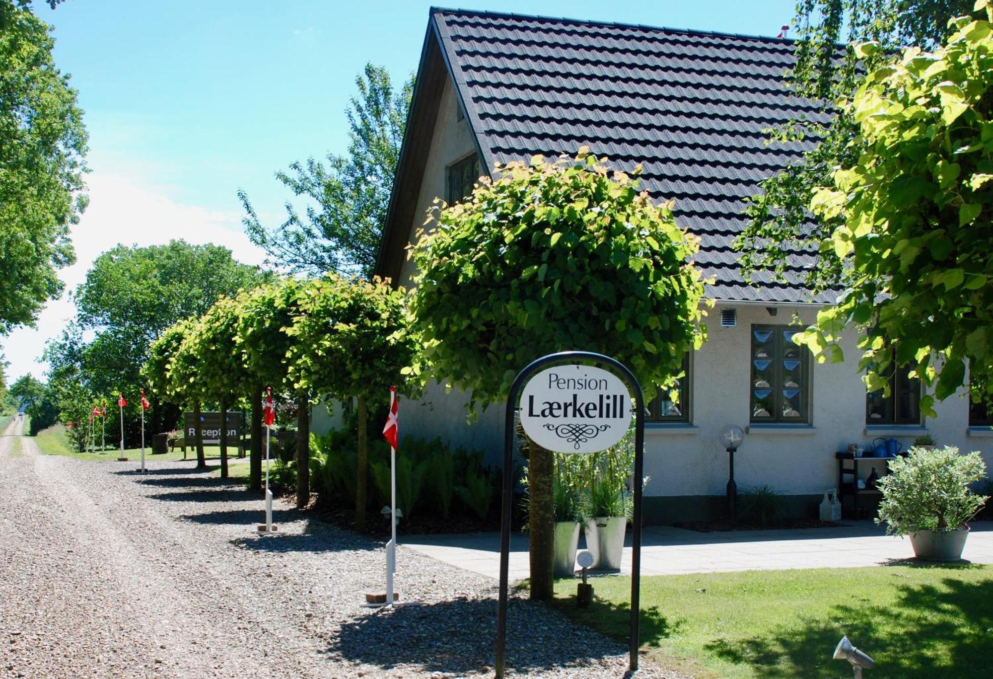 Pension Laerkelill Skovlund ภายนอก รูปภาพ